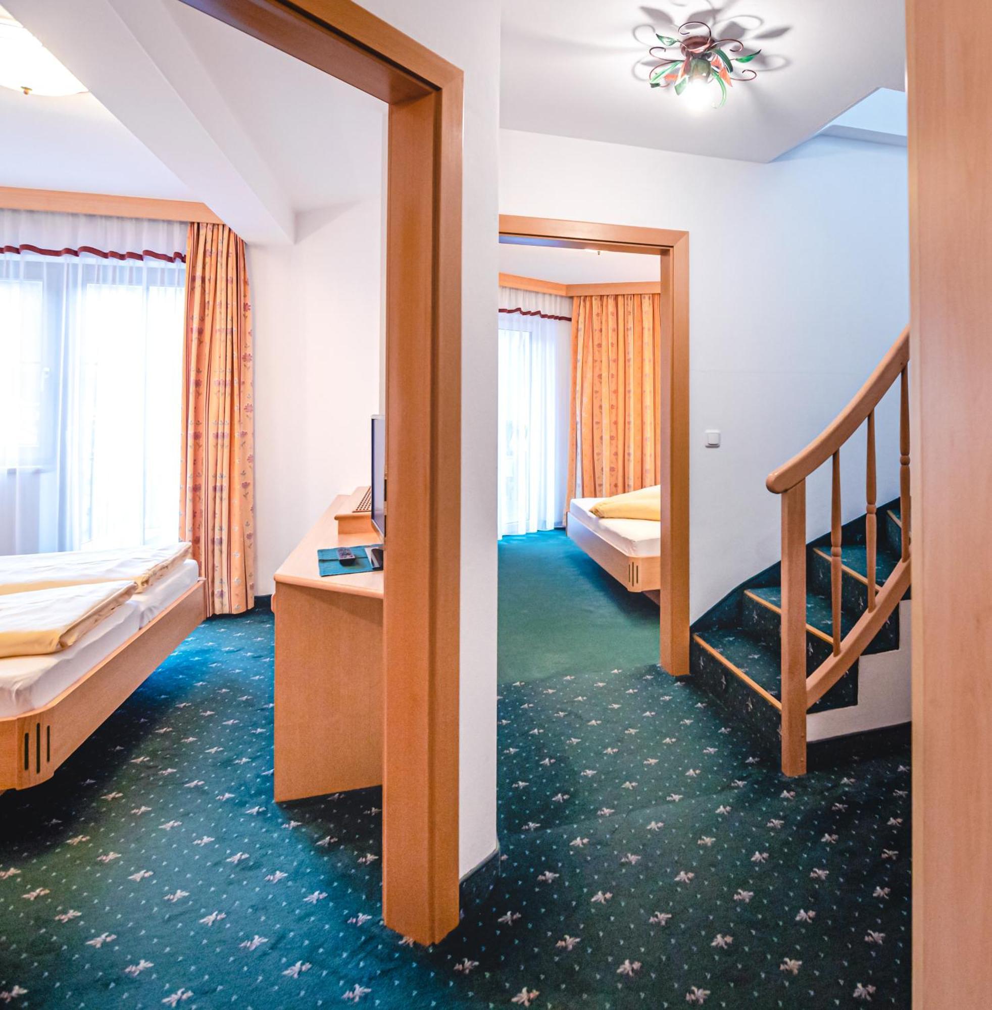 Hotel Andrea 3 Герлос Номер фото